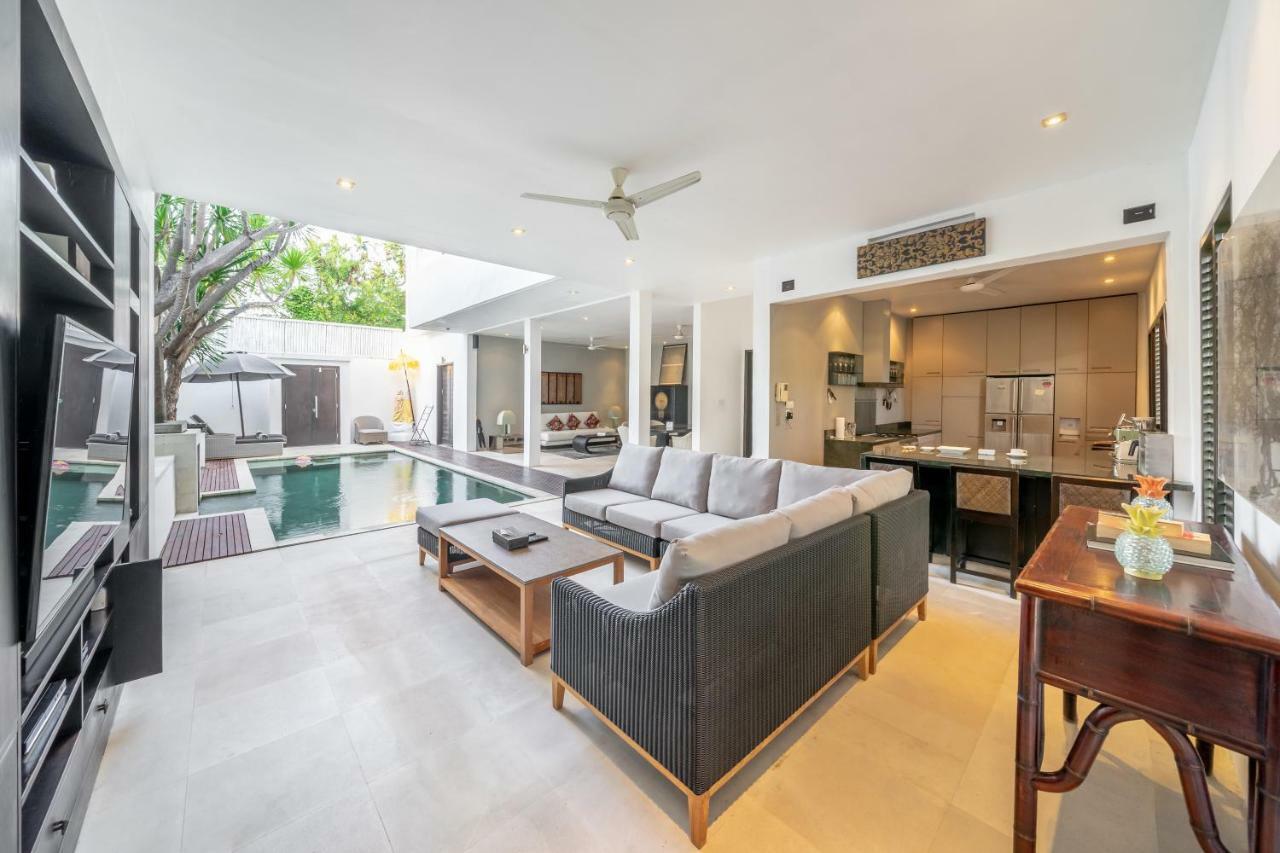 The Town House Villa เซมินยัค ภายนอก รูปภาพ
