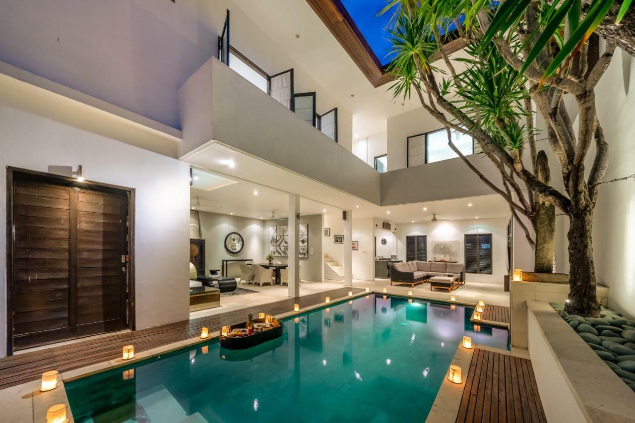 The Town House Villa เซมินยัค ภายนอก รูปภาพ